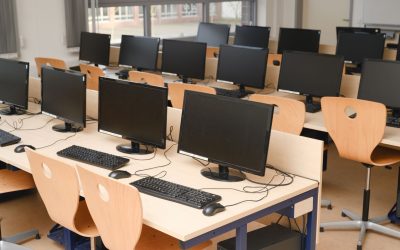 Hackers ou Artistes ? Quand le Code Devient Œuvre d’Art